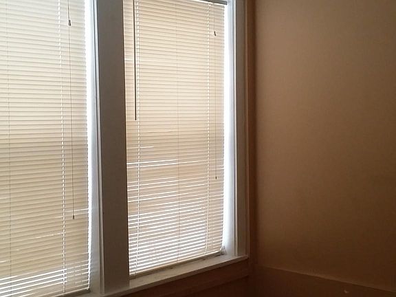 4th image of 3531 Emerson Ave N #1