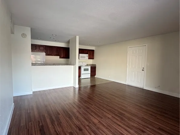 5188 River Glen Dr Unit 458, Las Vegas, NV 89103