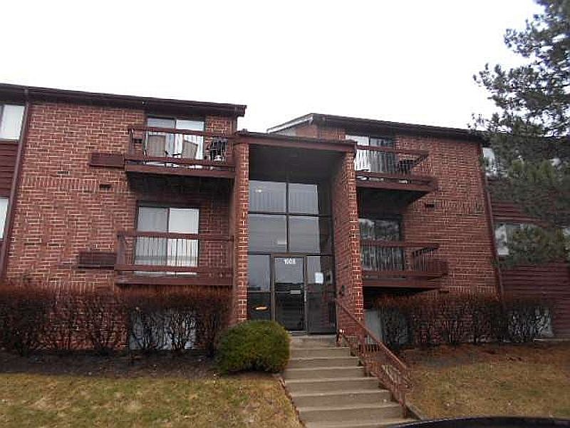 1st image of 1908 Country Dr APT 101