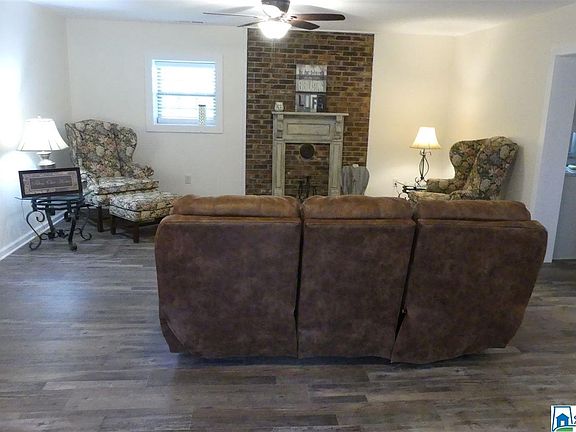 Image 4: NEW FLOORING