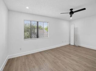 373 NW 94th Ter, Plantation, FL 33324