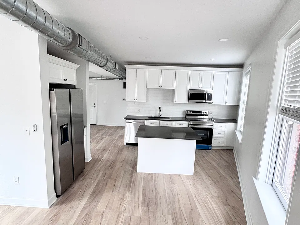 300 W Pike St #1