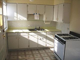 1st image of 138 N Ashland Ave