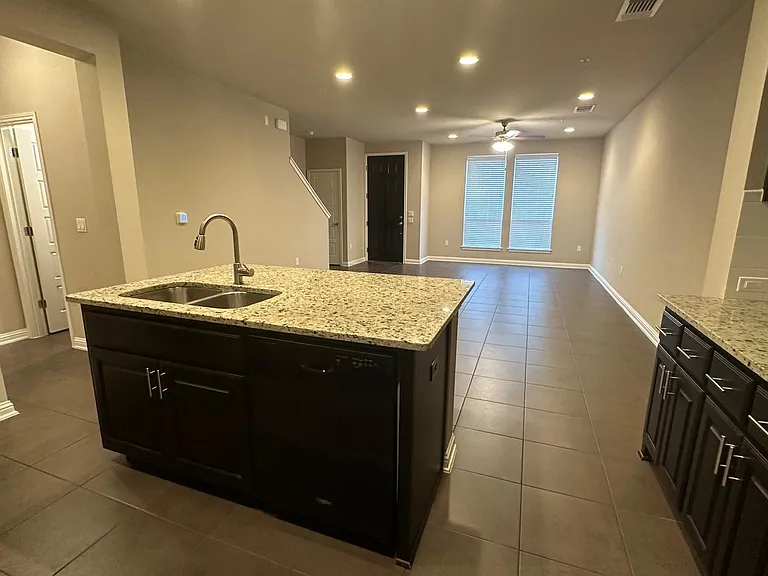 13800 Lyndhurst St #134 — Photo 6