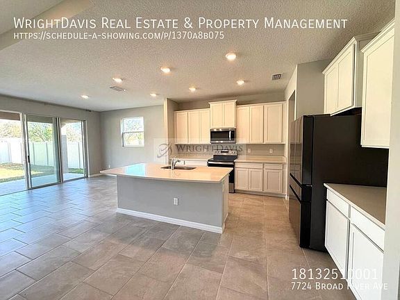 4th image of 7724 Broad River Ave