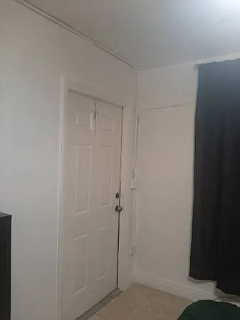 Studio, 1769 sqft, $1,300 — Photo 2