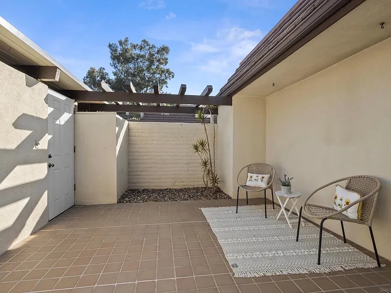 4224 Collwood Ln — Photo 10