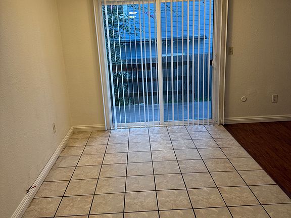5th image of 1448 Hornblend St