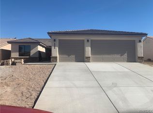 2053 Desert Lakes Dr, Fort Mohave, AZ 86426