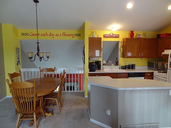 Kitchen and Dining w/Island
