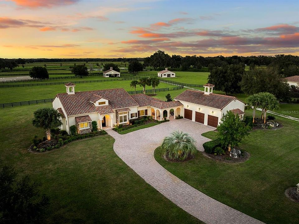 1st image of 12394 SW 140th Loop