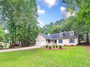 2863 Forest Chase Dr NE, Roswell, GA 30066