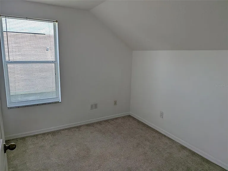 24606 Victoria Wood Ct — Photo 17