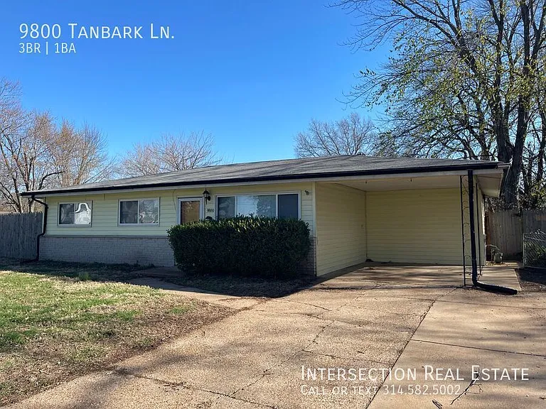 9800 Tanbark Ln — Photo 2