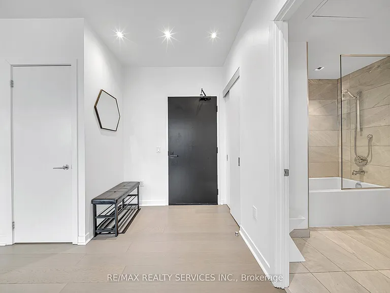 501 Adelaide St W #1404 — Photo 37