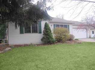 425 Engelhart Dr, Madison, WI 53713