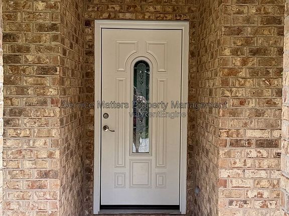 3rd image of 5553 Riviera Dr