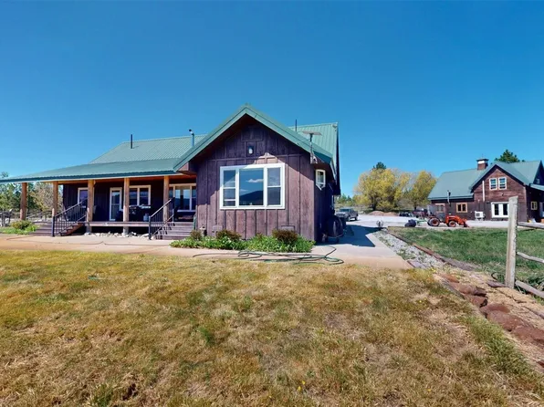 37 No Name Rd, Oroville, WA 98855
