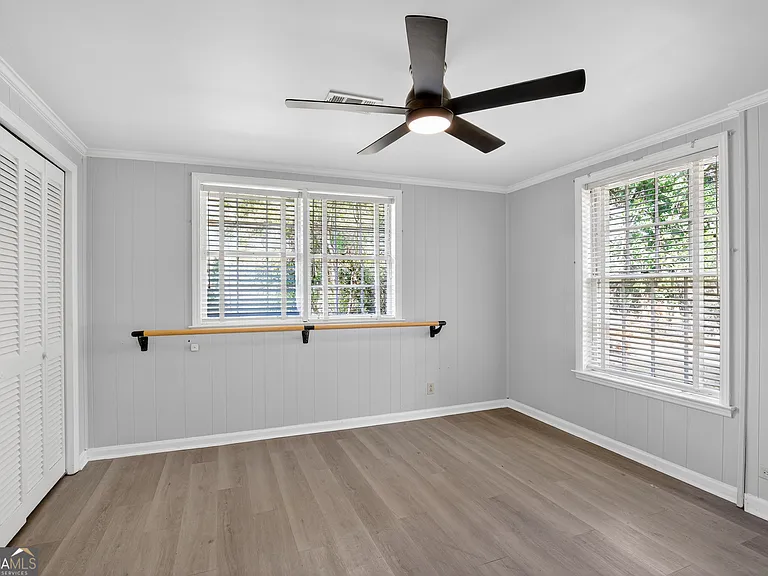 2064 Adriatic Dr — Photo 9