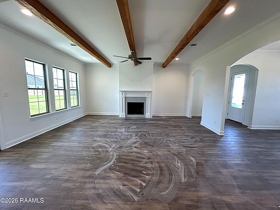 4th image of 209 Carreras Ln