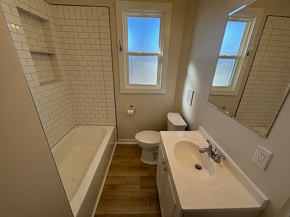 3rd image of 1112 E 44th St