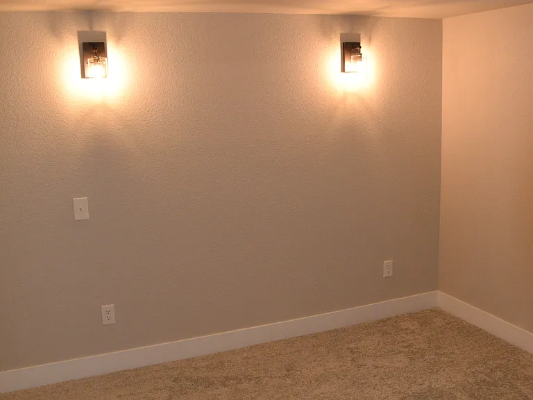 4748 Parachute Cir — Photo 19