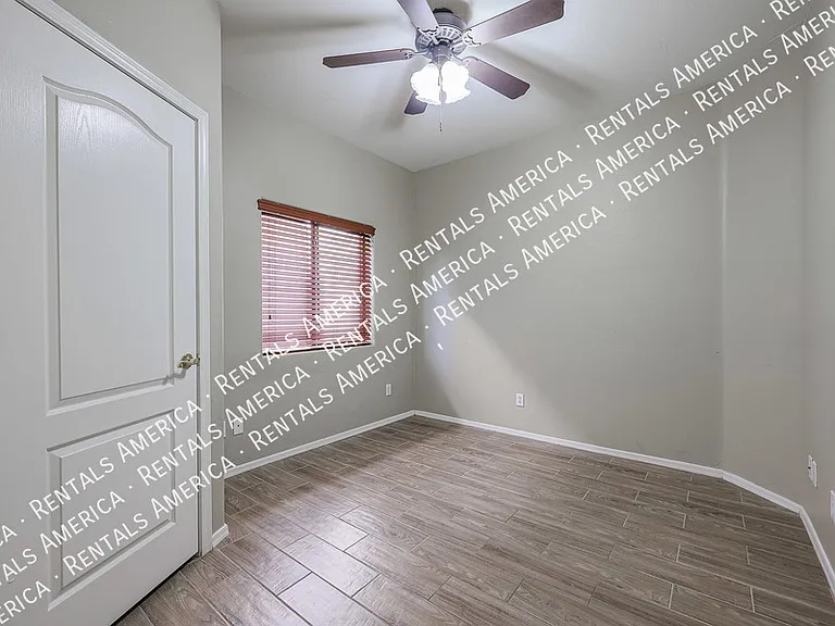 510 W University Dr #115 — Photo 10