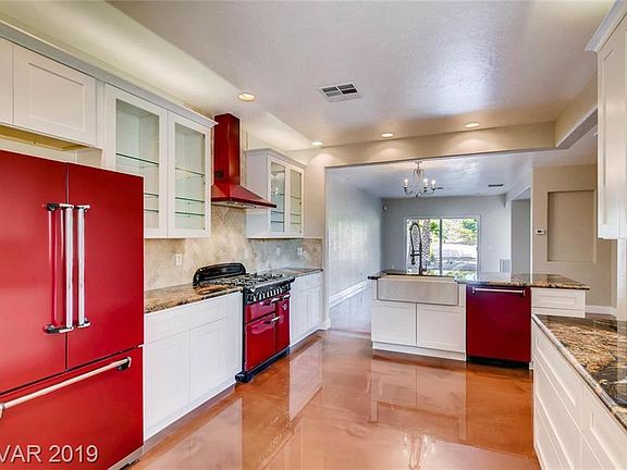 5th image of 8748 Echo Grande Dr