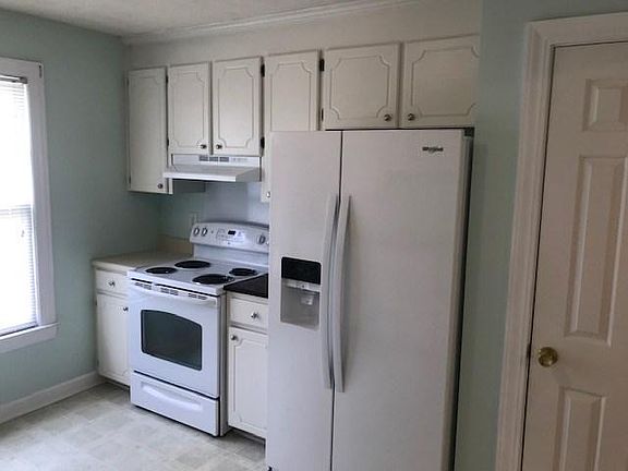 5th image of 202 Heritage West Ct