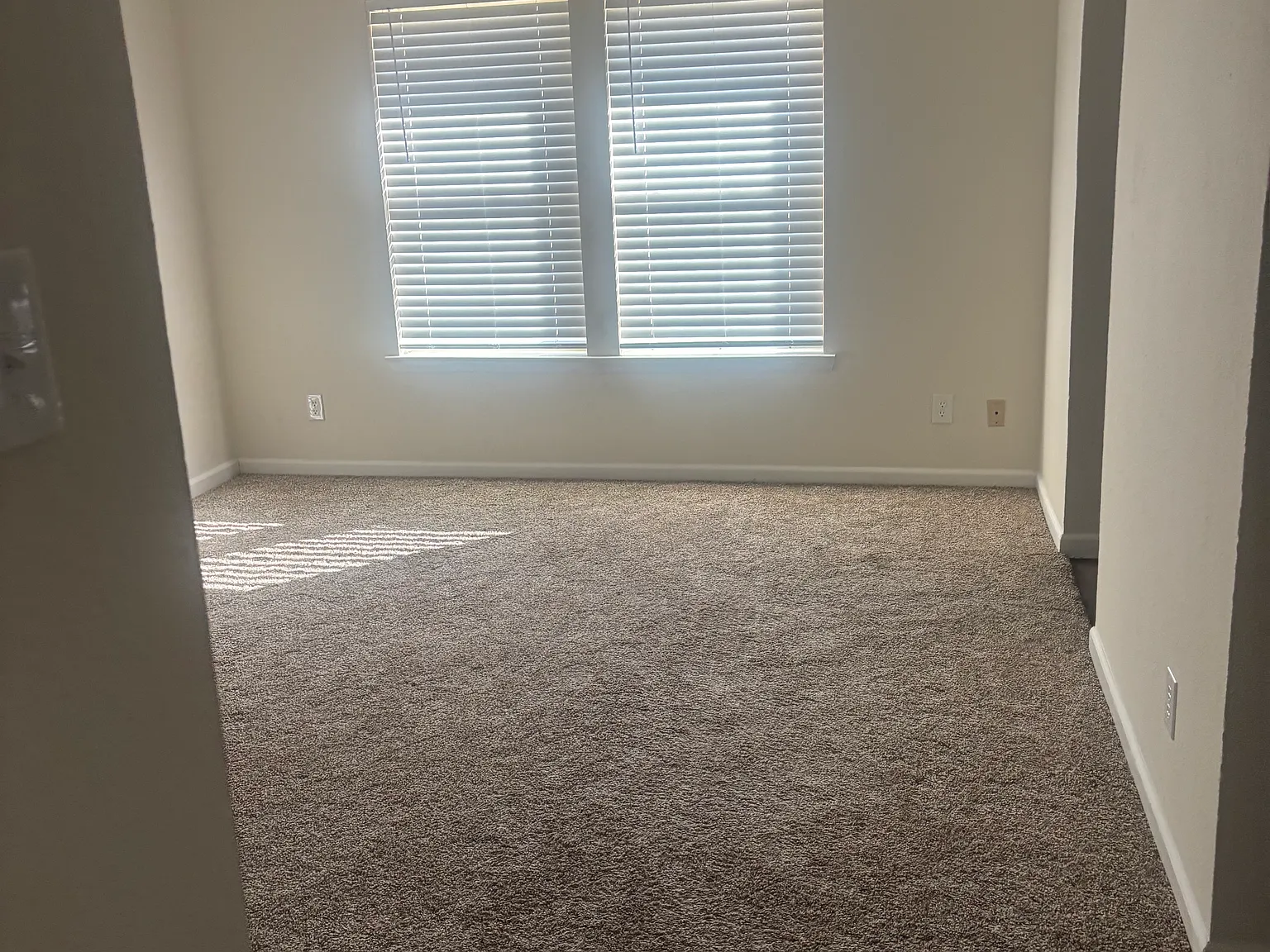 3 bed, 1679 sqft, $2,200 — Photo 4