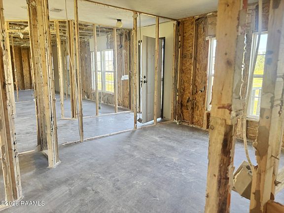 2nd image of 3405 Felias Rd