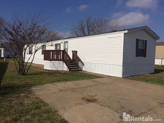3rd image of 501 Chalet Dr #36