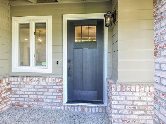 2nd image of 1947 Abinante Ln