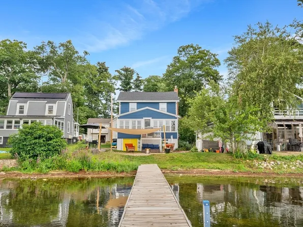 8 Lake Attitash Rd, Amesbury, MA 01913