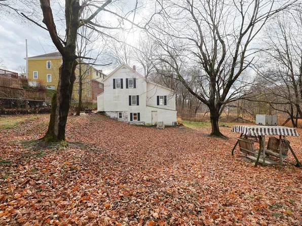 158-1/2 West St, Clinton, MA 01510