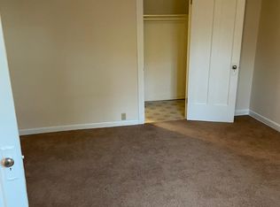 2039 W Greenleaf Ave #2B, Chicago, IL 60645