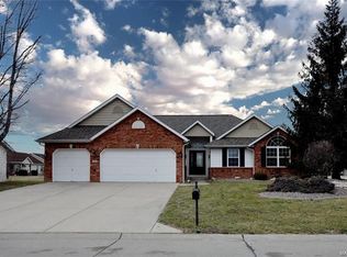 7400 Stonebridge Golf Dr, Maryville, IL 62062