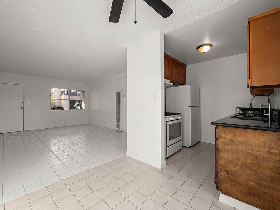 1st image of 1980 Harbor Ave #3B-1Ba-950Sqft