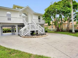 90 Sand Hill St, Marco Island, FL 34145