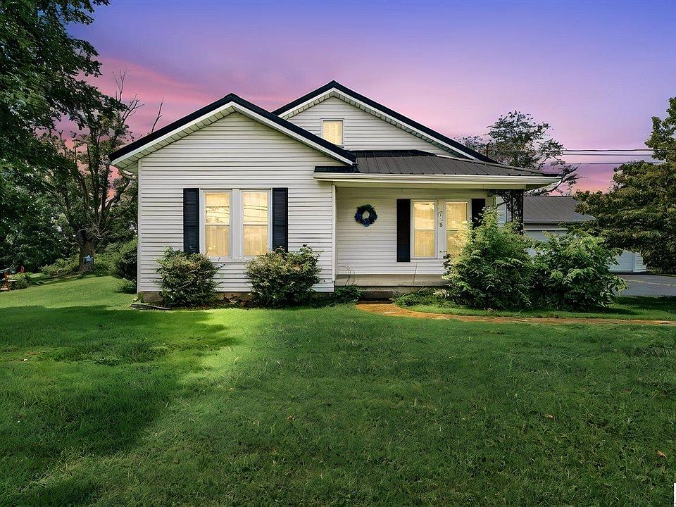 1st image of 410 New Salem Rd
