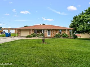 1418 Dixon Dr, Jefferson City, MO 65101