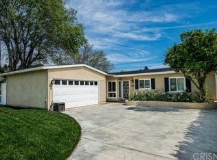 6910 Lasaine Ave, Van Nuys, CA 91406