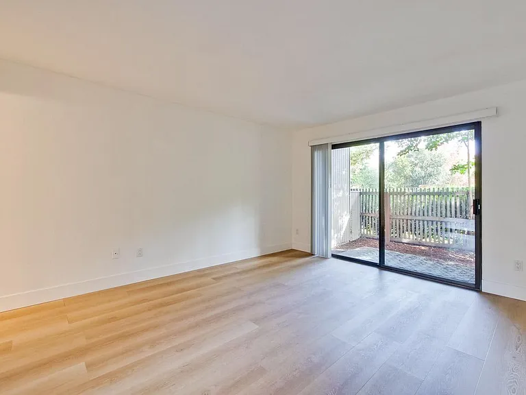 928 Wright Ave #303 — Photo 21