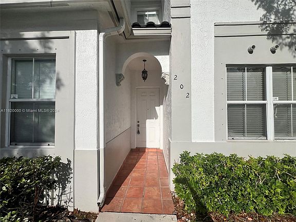 3rd image of 5440 NW 107th Ave APT 202