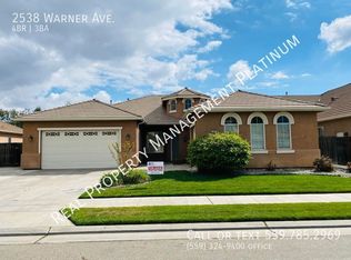 2538 Warner Ave, Clovis, CA 93611