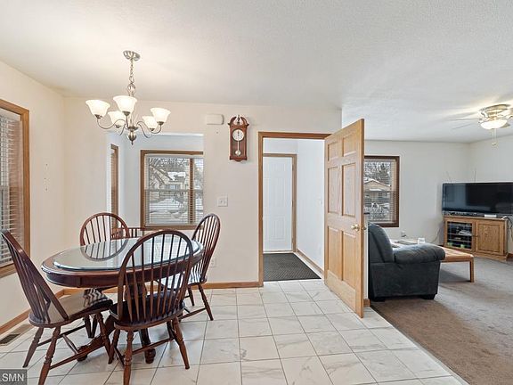 3rd image of 4226 Nokomis Ave