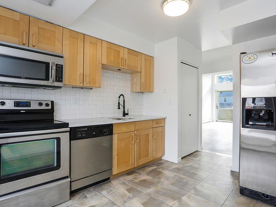 1st image of 152 Tier St APT 205B