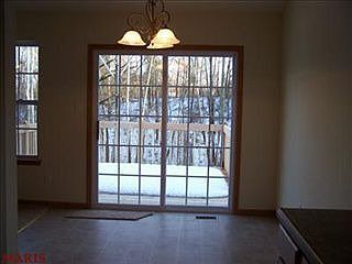 3rd image of 215 Williamsburg Dr