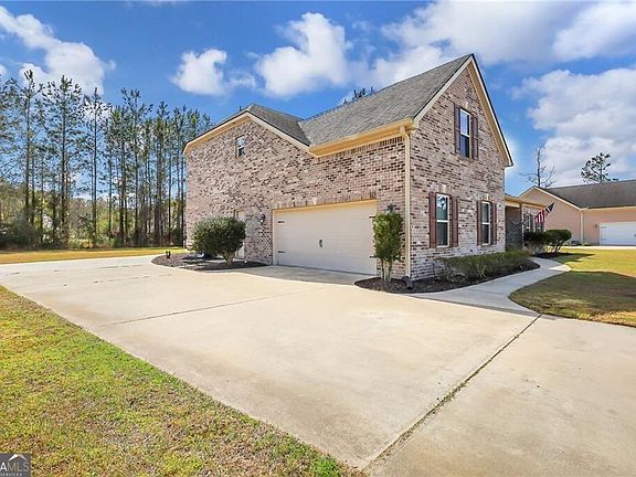 4th image of 62 Wellington Cir #G