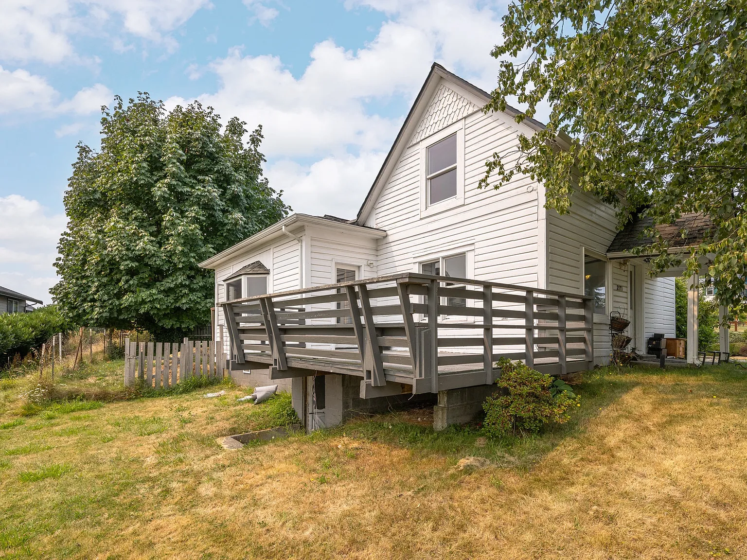 Gardiner Dr, Ferndale — Photo 1